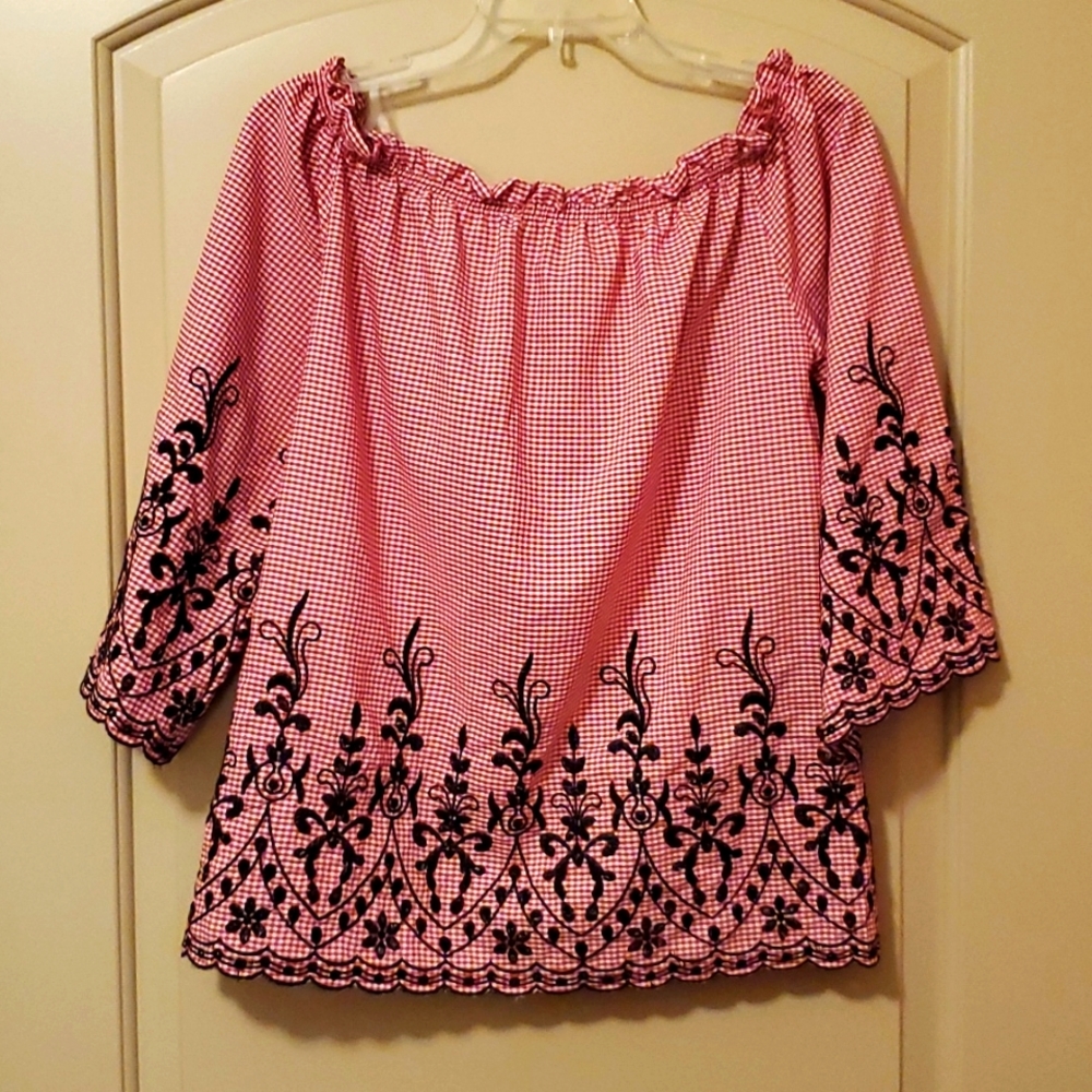 Women's Size M Twelve Months Top